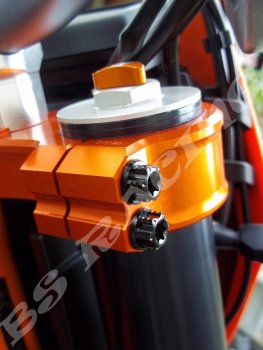 Preview: Gabelbrücke Titanschrauben schwarz M8x40 passend für KTM 690 SMC R Enduro Husqvarna 701 GasGas 700 SM ES