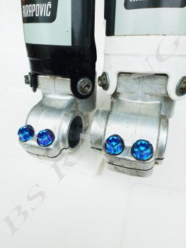 Gabelfuß Titanschrauben 4x M8x25 violett-blau passend für KTM EXC SX SMR Husaberg Husqvarna FE TE FS FC FX GasGas