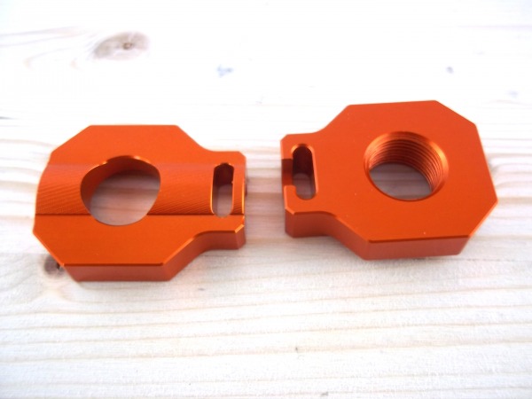 Achsblöcke orange passend für KTM SX SX F EXC F XC 125-530