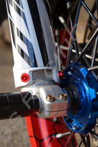 Gabelschützer Schrauben Set 6+2 rot passend für GasGas EC MC SM ES KTM EXC SX 690 SMC Husqvarna 701 TE FE FC