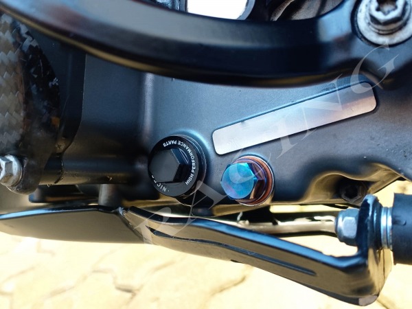 Öl Sieb Schraube Schwarz passend für KTM 690 SMC R Enduro R Duke