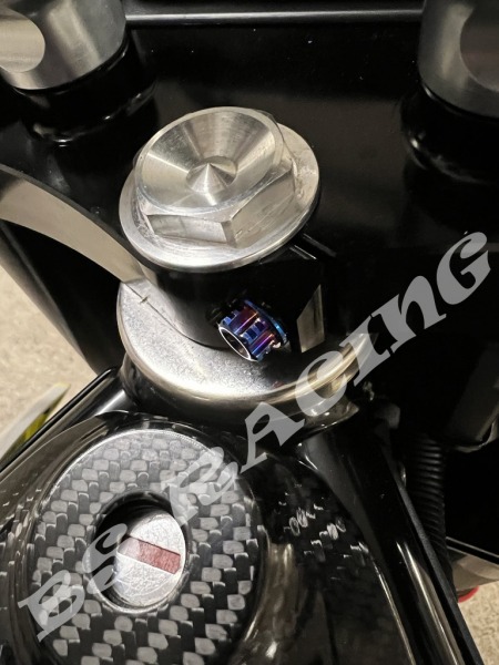 Titanschraube M8x25 blau-lila gebrannt passend für Husqvarna 701 2016-24 Klemmung Steuerkopf